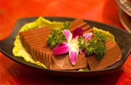 配菜變鍋底，鴨血在火鍋食材中逆襲上位