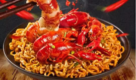 小龍蝦拌面、麻糬Q米撈面……面食圈正流行這些味兒
