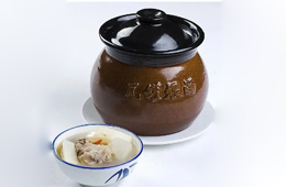  前十個月銷量超去年全年，這家企業(yè)靠“瓦罐魚”逆襲！怎么做到的？