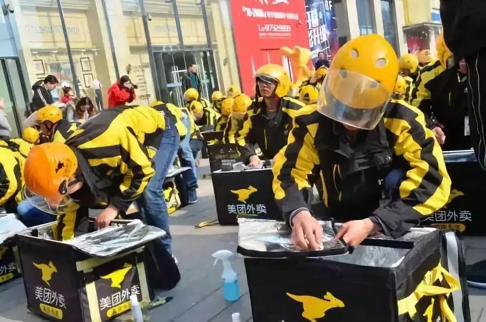 一半網(wǎng)民點外賣，米飯快餐體量最大，特色品類更有空間