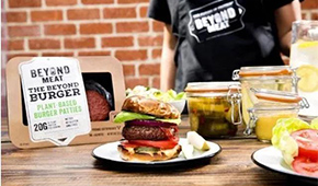 植物肉醬拌面、薺菜植物肉餅……試水中餐館，植物肉加速“飛入尋常百姓家”