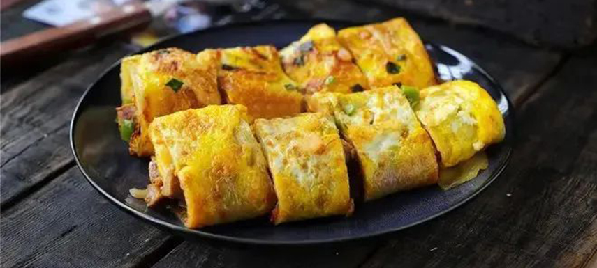 地?cái)偨?jīng)濟(jì)重燃人間煙火氣，烤冷面將再次爆發(fā)？