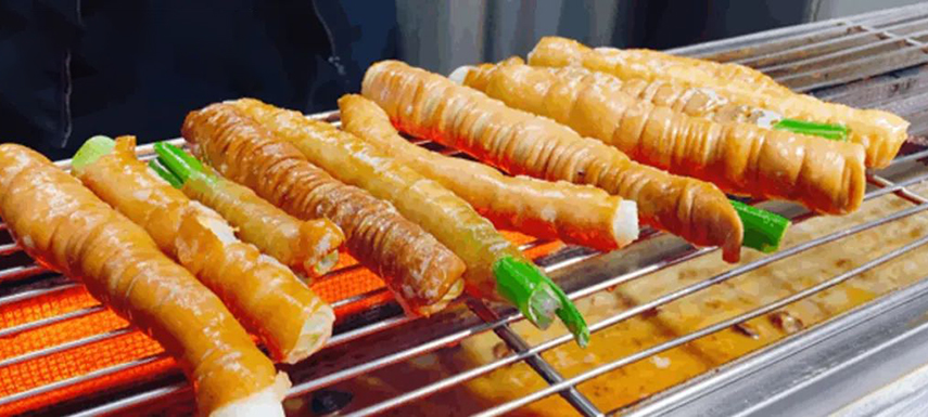肥腸卷大蔥、鮮鹵肥腸...肥腸進(jìn)入全場(chǎng)景時(shí)代，重量級(jí)選手開啟正面廝殺！鄭州預(yù)制菜展見分曉