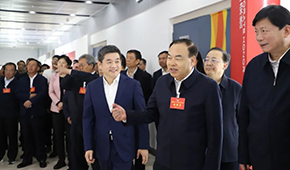 十三?。▍^(qū)）政協(xié)“扛穩(wěn)糧食安全責(zé)任”考察組蒞臨新鄉(xiāng)千味央廚調(diào)研